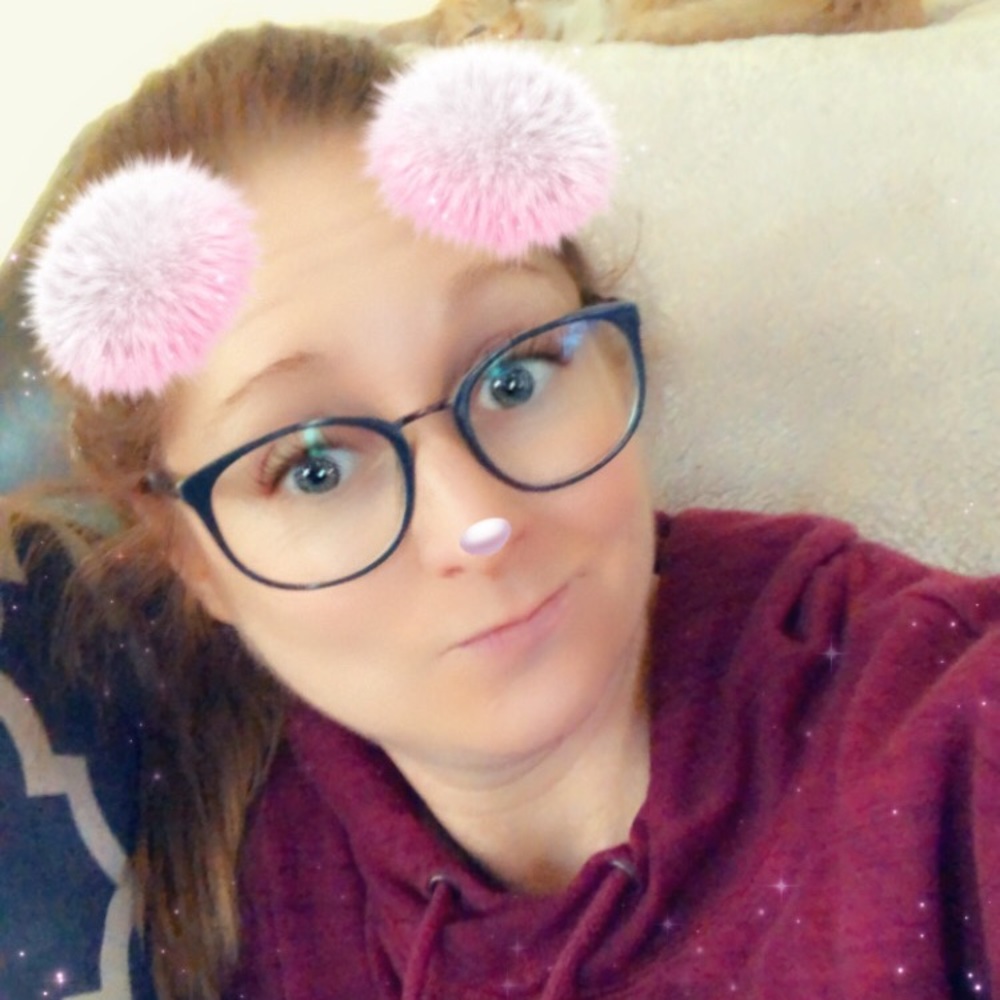Meet your Posher, Danielle